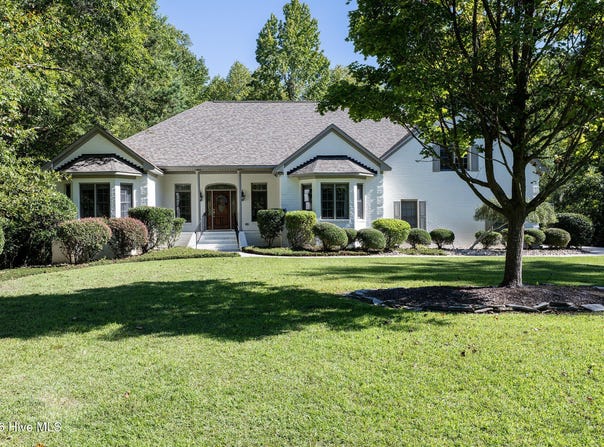 305 Taberna Circle, New Bern, NC 28562