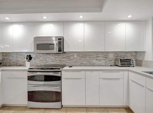141 SW 96th Terrace, Plantation, FL 33324