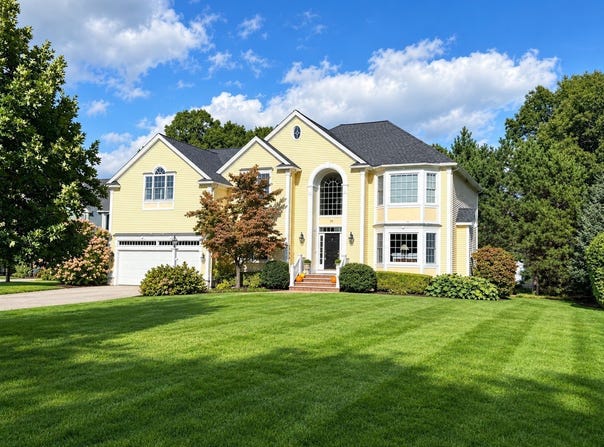 25 Thistle Rd, North Andover, MA 01845