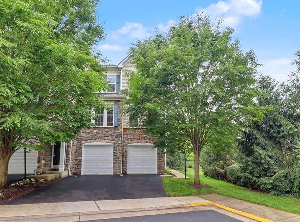 42371 TRELLIS Square, BRAMBLETON, VA 20148
