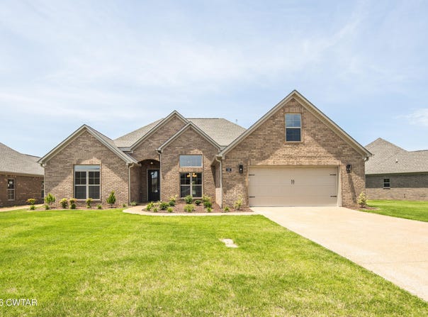 155 Roxbury Drive, Jackson, TN 38305