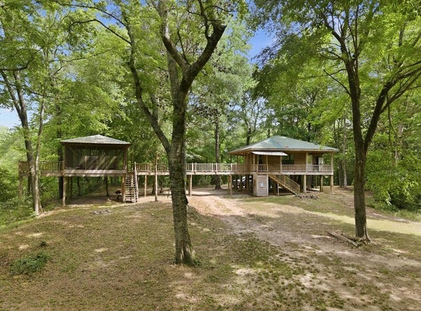 1230 Morriston, Petal, MS 39465