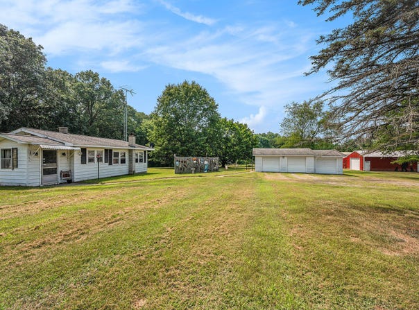 14450 Wing Road, Bellevue, MI 49021