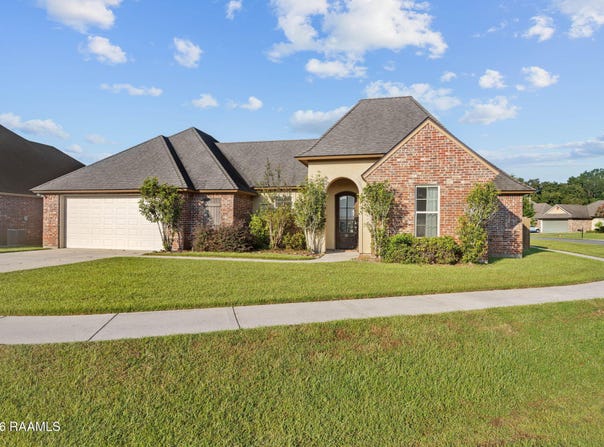 121 Mirada Lane, Lafayette, LA 70508