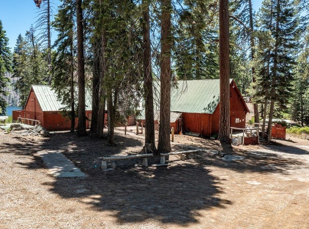 61011 Cedar Crest Lane, Lakeshore, CA 93634