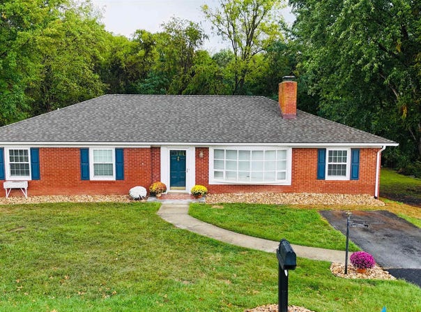 117 ROSE HILL CIR, STAUNTON, VA 24401