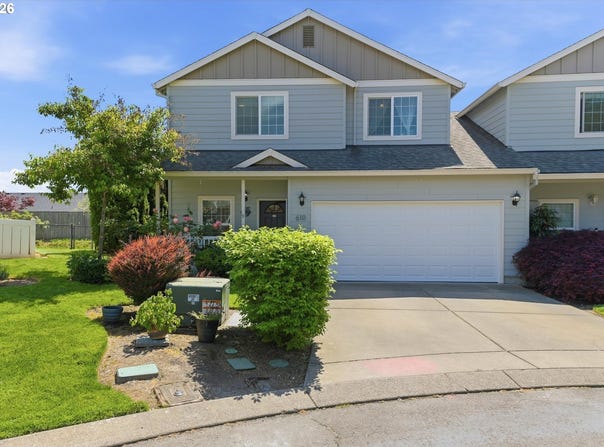 610 E CAMDEN Ln, Newberg, OR 97132
