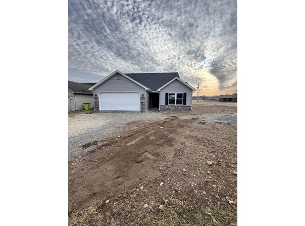 2079 Willow Bend, Huntington, IN 46750