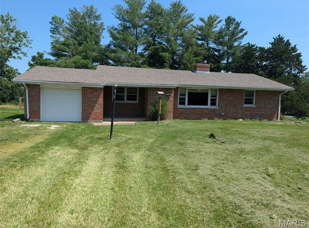 3901 Highway D, Defiance, MO 63341