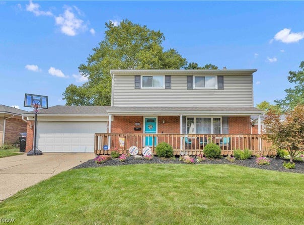 208 Georgia Avenue, Elyria, OH 44035