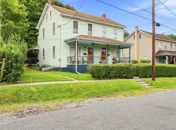 1220 Main Street, Windber, PA 15963