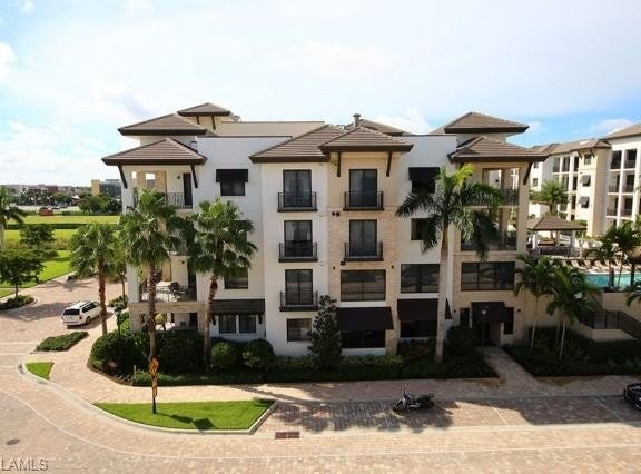 1035 3rd Ave S, NAPLES, FL 34102