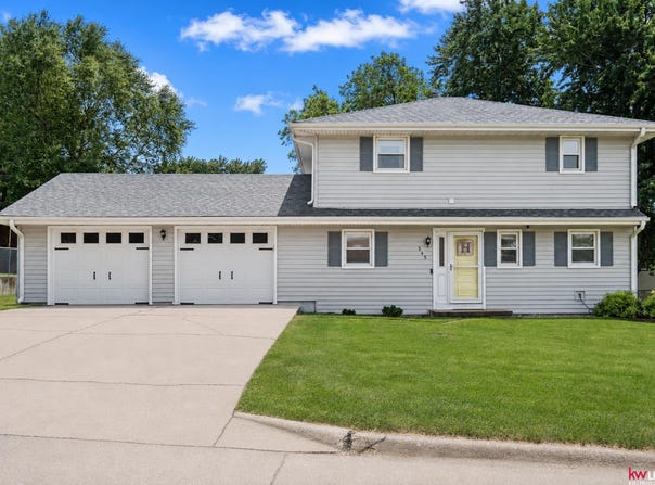 345 Swanson Drive, Syracuse, NE 68446
