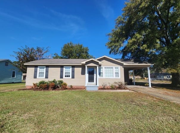 1009 Poplar, Amory, MS 38821