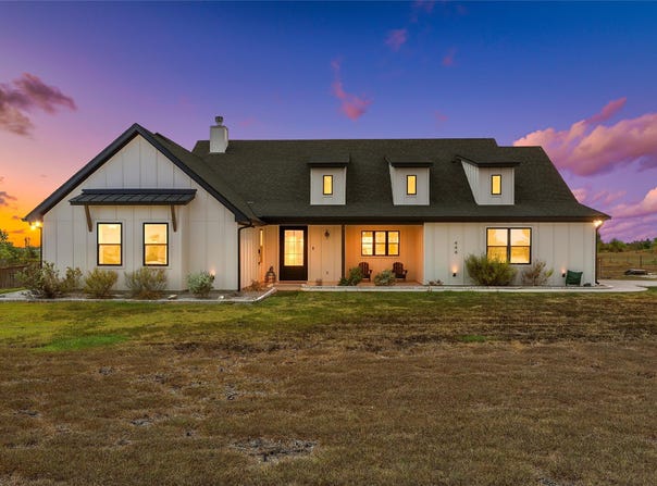 446 Wade Drive, Eddy, TX 76524