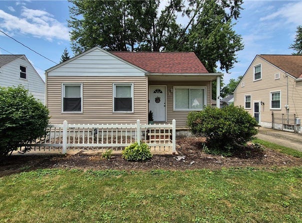 513 Henry Street, Elyria, OH 44035