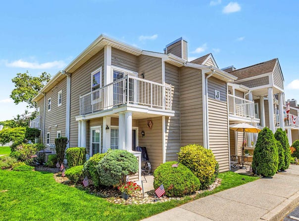550 Central Ave, Linwood, NJ 08221