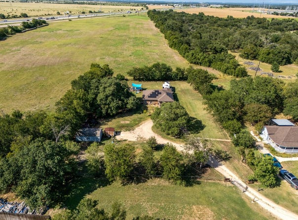 250 Capps Branch Ln, Salado, TX 76571
