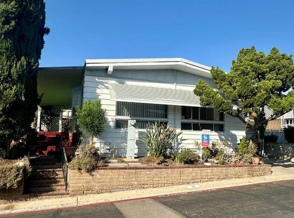 8701 Mesa Rd, Santee, CA 92071