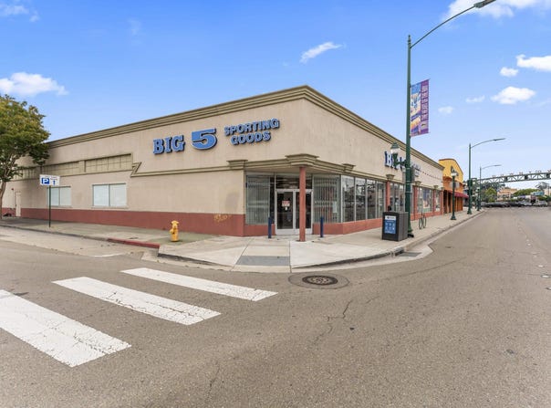 22400 Foothill Blvd, Hayward, CA 94541