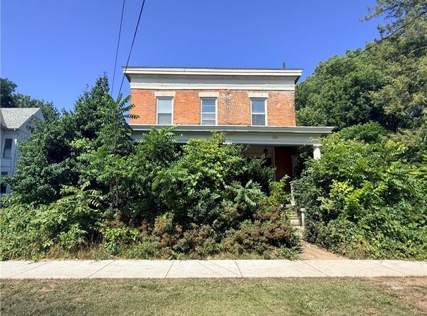 101 Broad Street, Lyons, NY 14489