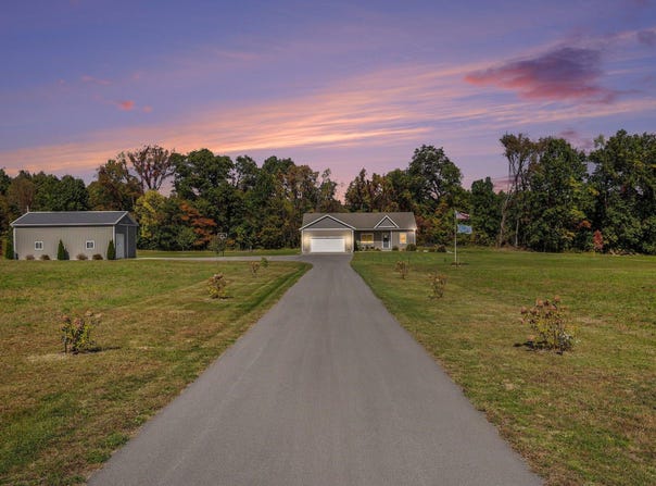 6715 Pine Road, Benton Harbor, MI 49022