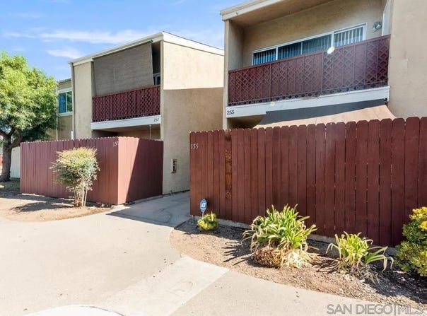 475 N Midway Dr, Escondido, CA 92027