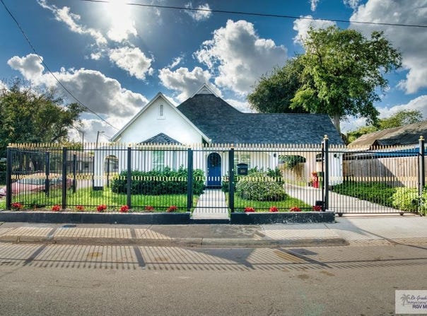1415 CLEVELAND ST., BROWNSVILLE, TX 78520