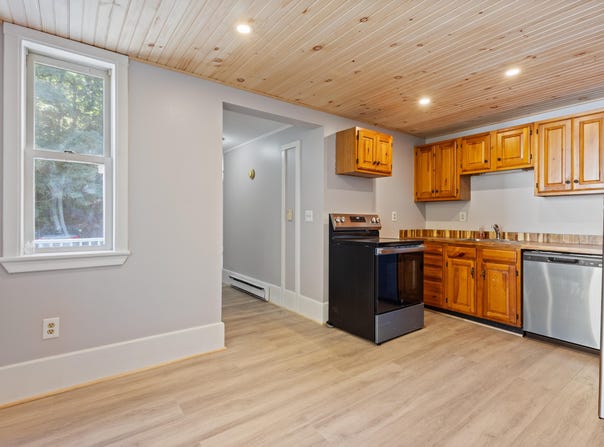 11 Aegis Drive, Bath, ME 04530