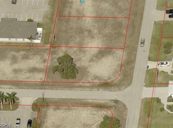 3610 SW 15th Place, Cape Coral, FL 33914
