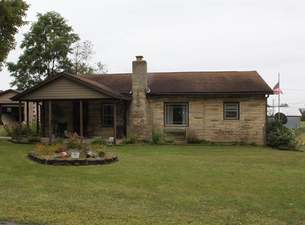 6776 Point Mountain Road, Webster Springs, WV 26288