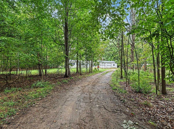 18287 Nelson Road, Saint Charles, MI 48655