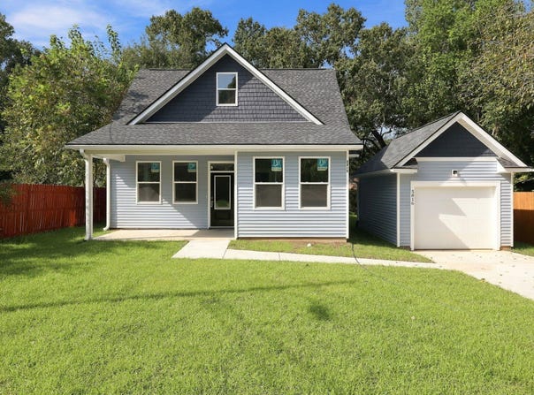 5816 Beverly Drive, Hanahan, SC 29410