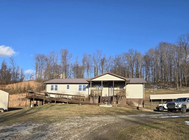 4790 Widen Dille Road, Birch River, WV 26610-8322