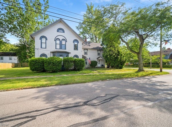 178 E Bridge Street, Berea, OH 44017