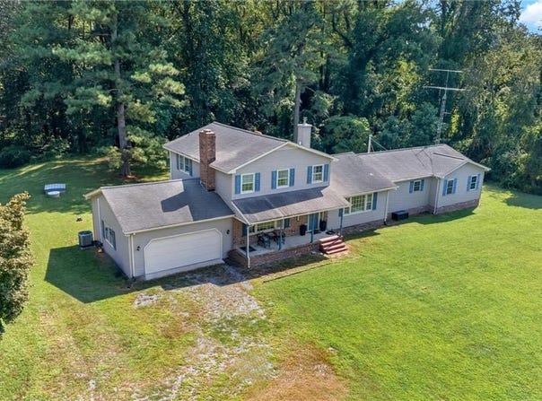 6515 Ark Road, Gloucester, VA 23061