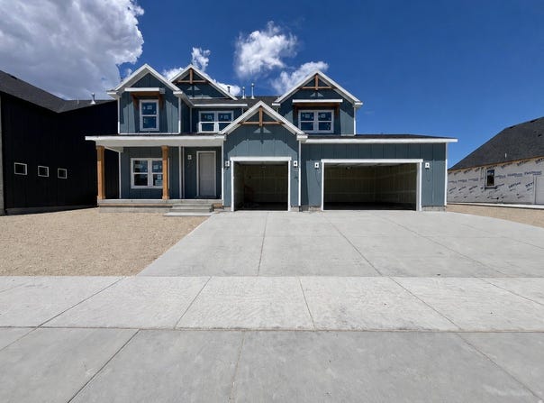 1089 E BLACKFEET Dr, Eagle Mountain, UT 84005