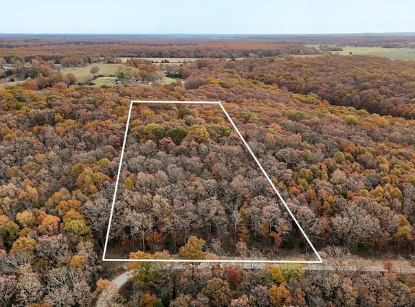 Cedarwood Drive, Marshfield, MO 65706