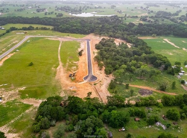 138 Pueblo Drive, Caldwell, TX 77836