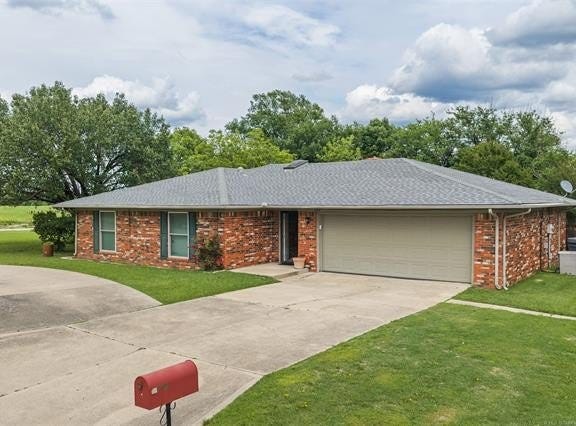 1726 Downing Street, Ardmore, OK 73401