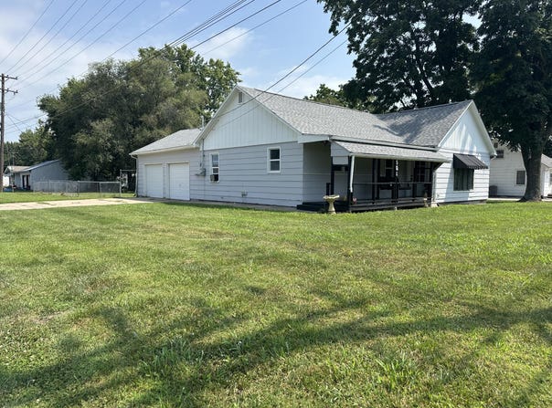 501 Slater St, Marshall, MO 65340