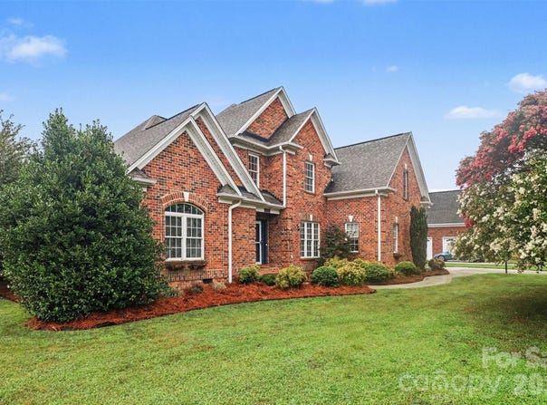 1004 Creekwalk Drive, Stanley, NC 28164
