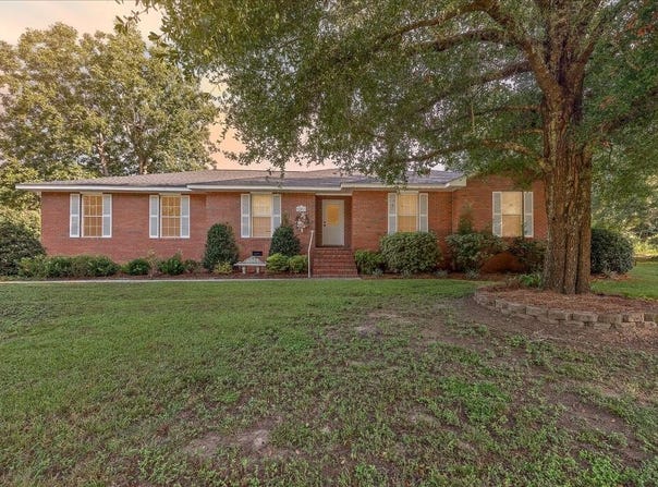 501 E Hart Ave, Opp, AL 36467