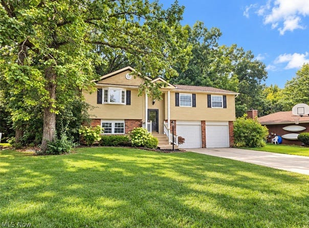 9900 Pebble Beach Cove, Aurora, OH 44202