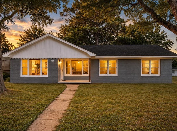 502 N Tyler St, Big Sandy, TX 75755