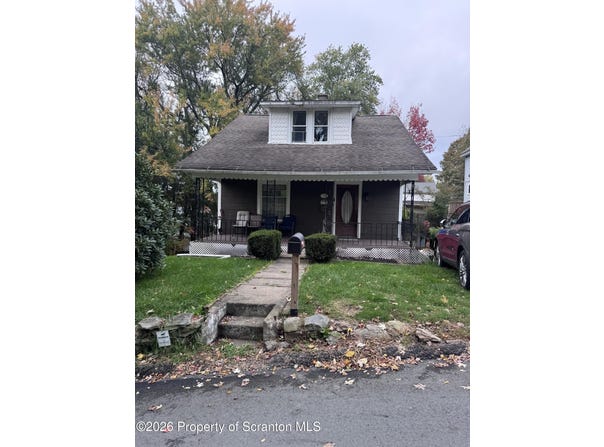 7 Clay Avenue, Carbondale, PA 18407