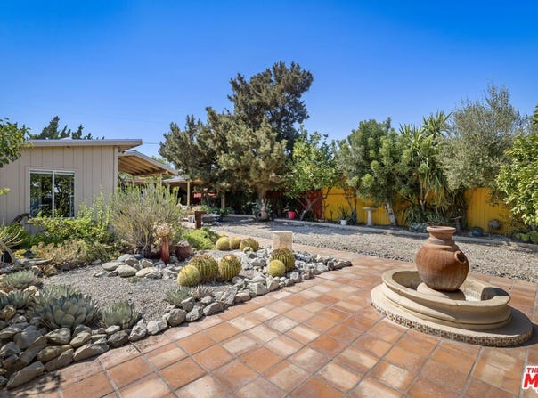 6033 Fulcher Ave, Los Angeles, CA 91606
