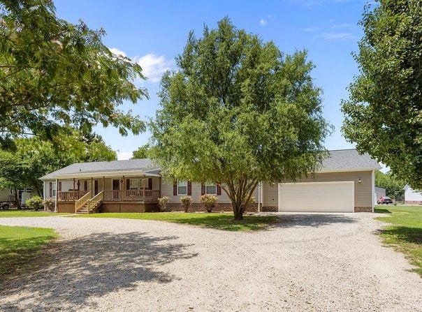 9242 Doles Road, Ivor, VA 23866