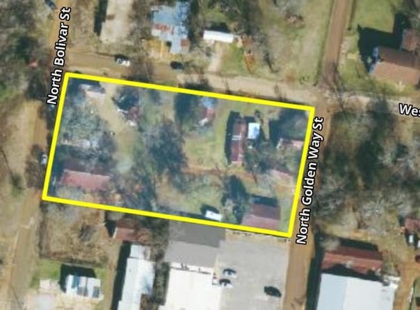 110 N Bolivar, San Augustine, TX 75972