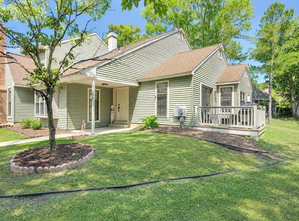 720 E Cooper Ferry, Smithville, NJ 08205